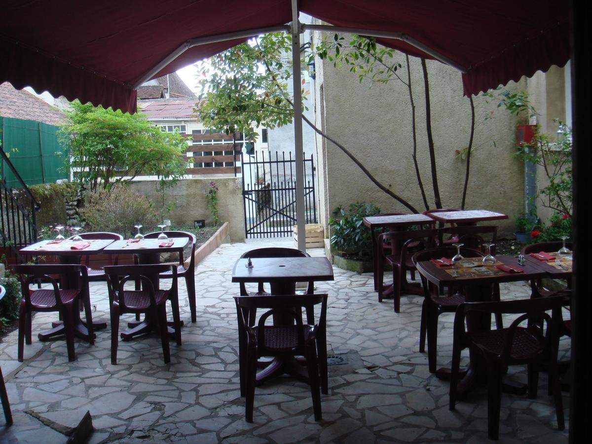 Hotel Des Arts Puybrun Extérieur photo